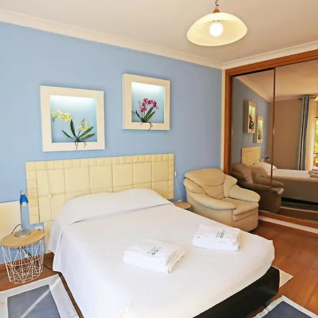 C17 - Mos In Daire Lagos